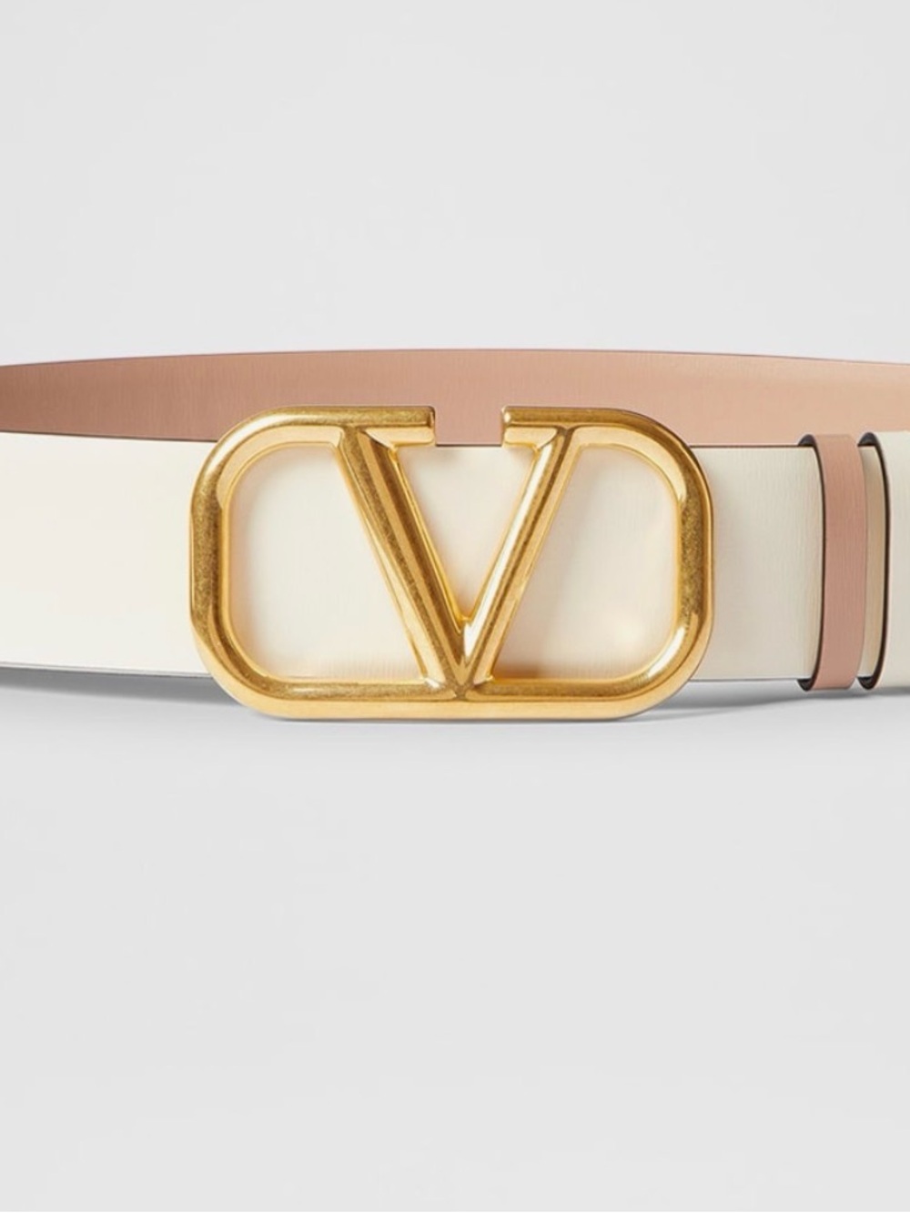 Valentino VLOGO Buckle Reversible Leather Belt
LIGHT IVORY-ROSE CANNELLE